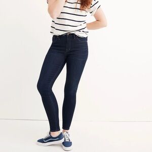 Madewell 9” High Rise Skinny Jeans Larkspur Dark Wash Tencel Edition Size 26